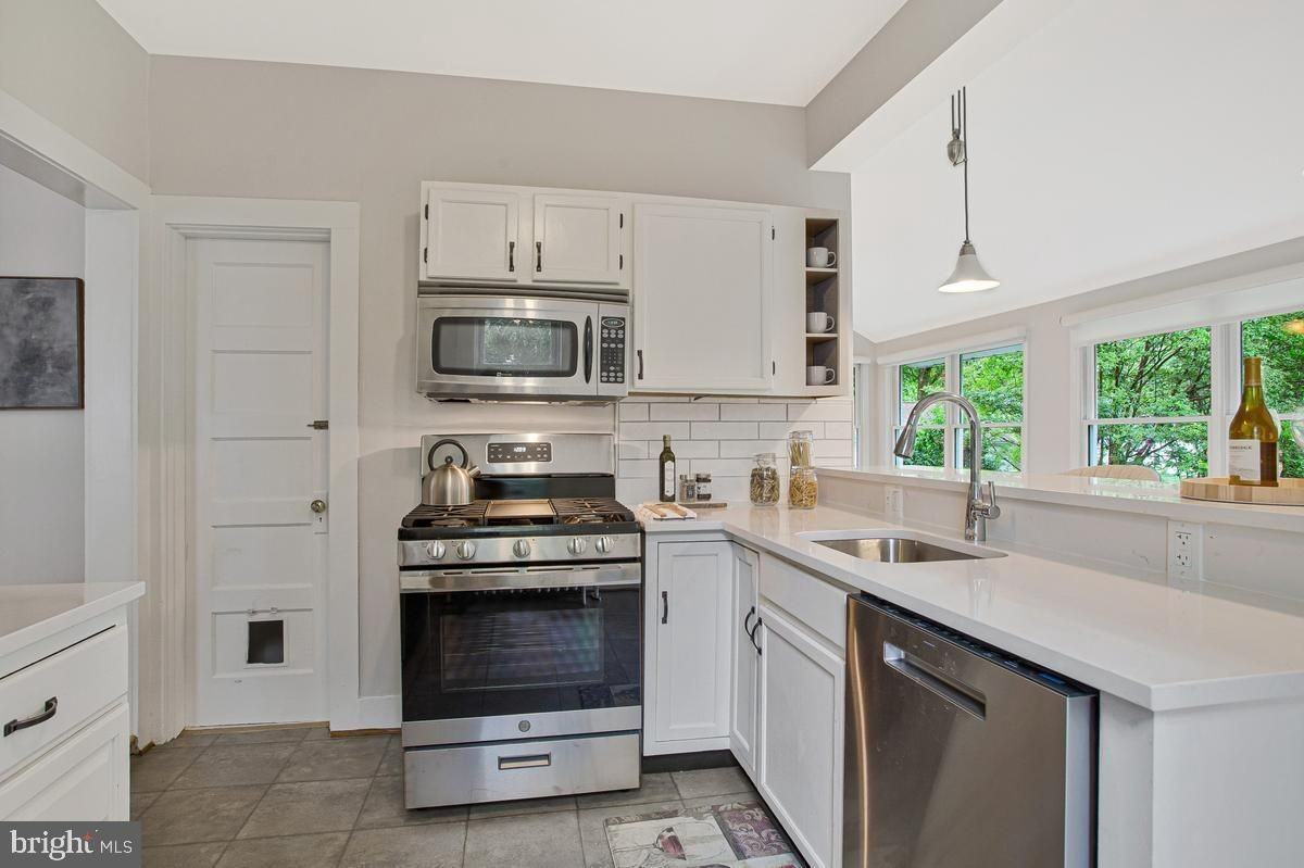 4816 Osage St - Photo 4 of 27