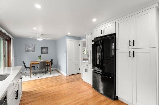 438 Mount Vernon St - Photo 6 of 22