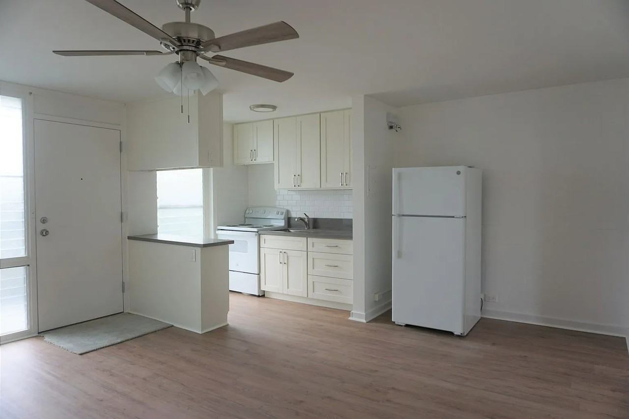 2328 Seaview Ave - Photo 6 of 6