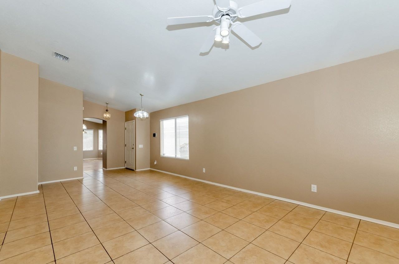 3377 W Evening Star Ct - Photo 5 of 25