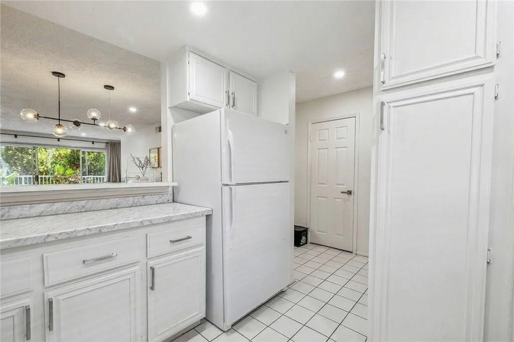 1418 Brett Pl - Photo 4 of 18