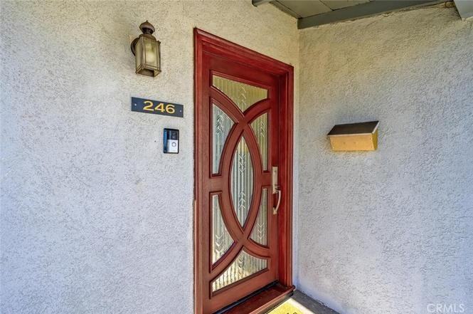246 S Bush St - Photo 2 of 27