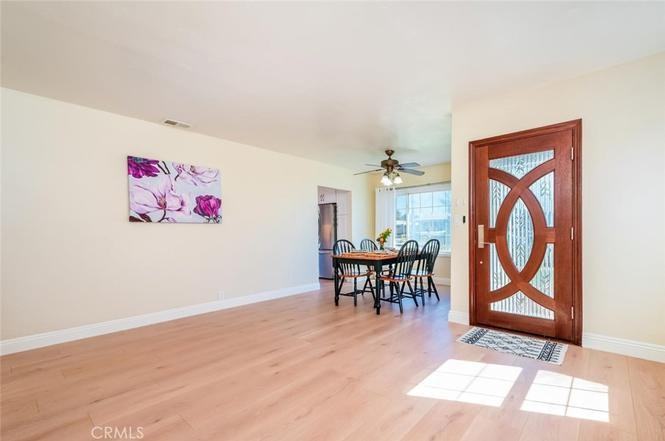 246 S Bush St - Photo 3 of 27