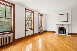 featured image of 416 Clermont Ave #3F