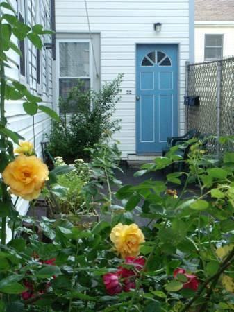 67 Gore St #2R - Photo 2 of 17