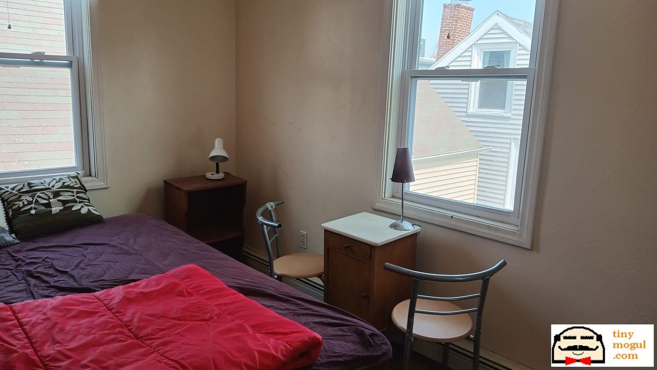 67 Gore St #2R - Photo 3 of 17