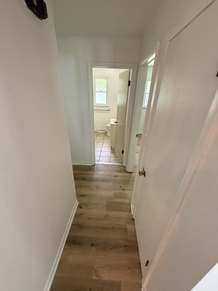204 E 5th St #204 - Photo 4 of 6