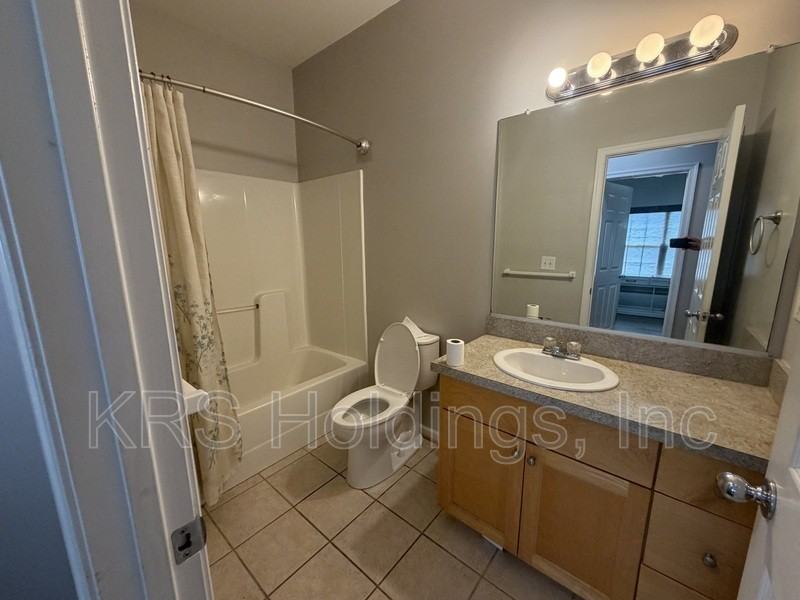 1409 Pandoria Ct - Photo 5 of 16