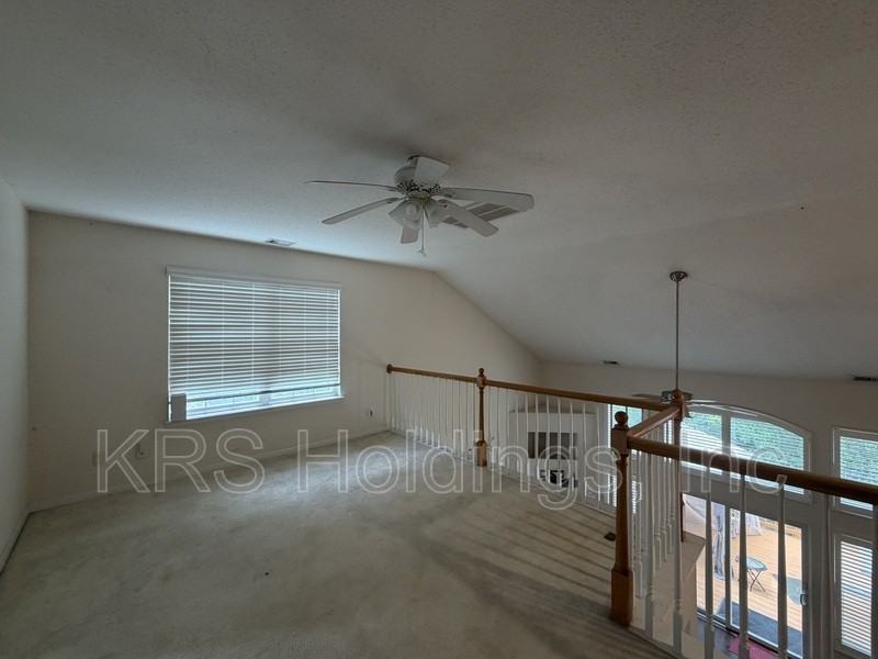 1409 Pandoria Ct - Photo 6 of 16