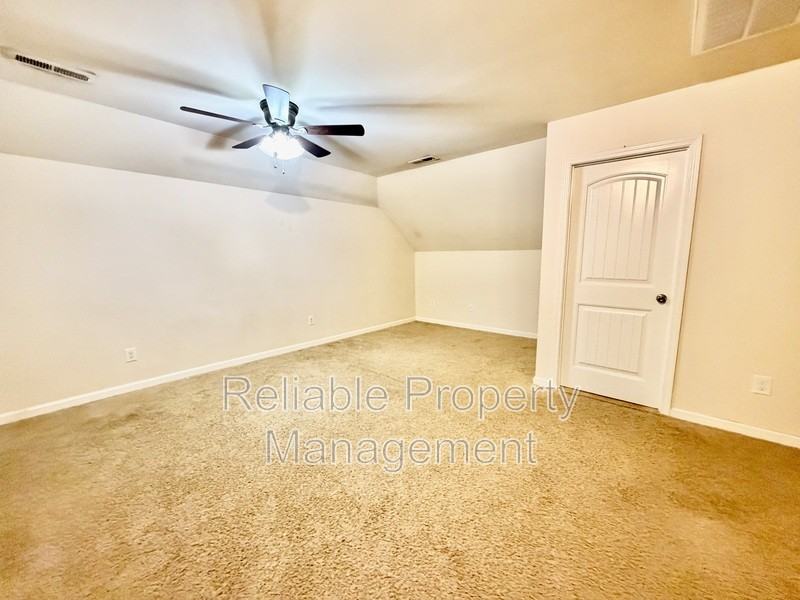 48 Salerno Dr - Photo 4 of 22