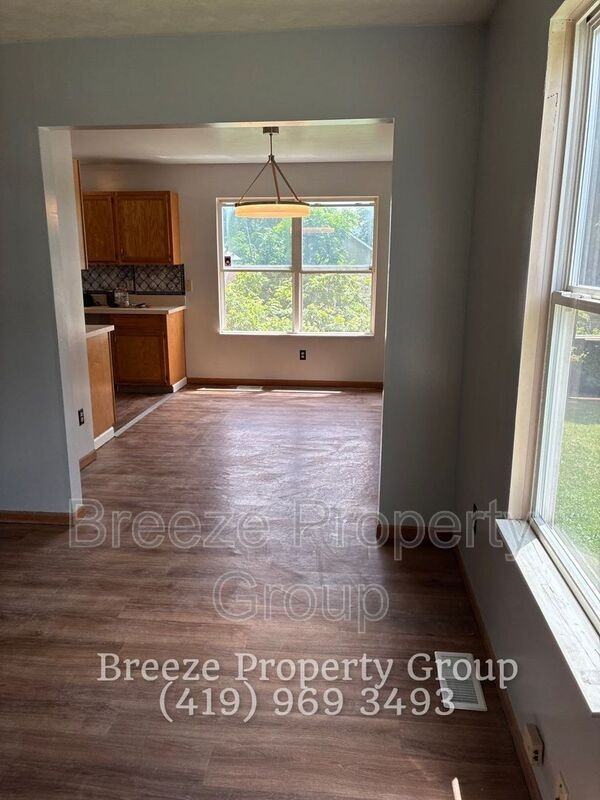 731 Parmalee Ave - Photo 3 of 22