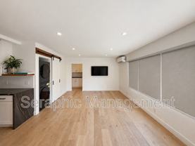 425 15th St #D - Photo 1 of 1
