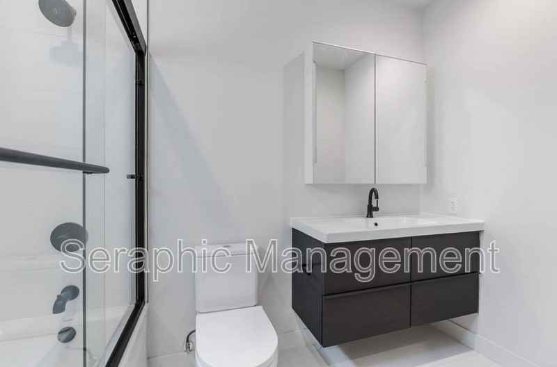 7439 Herschel Ave #F - Photo 6 of 7