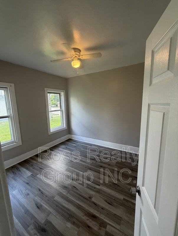 2752 Monroe St - Photo 5 of 8