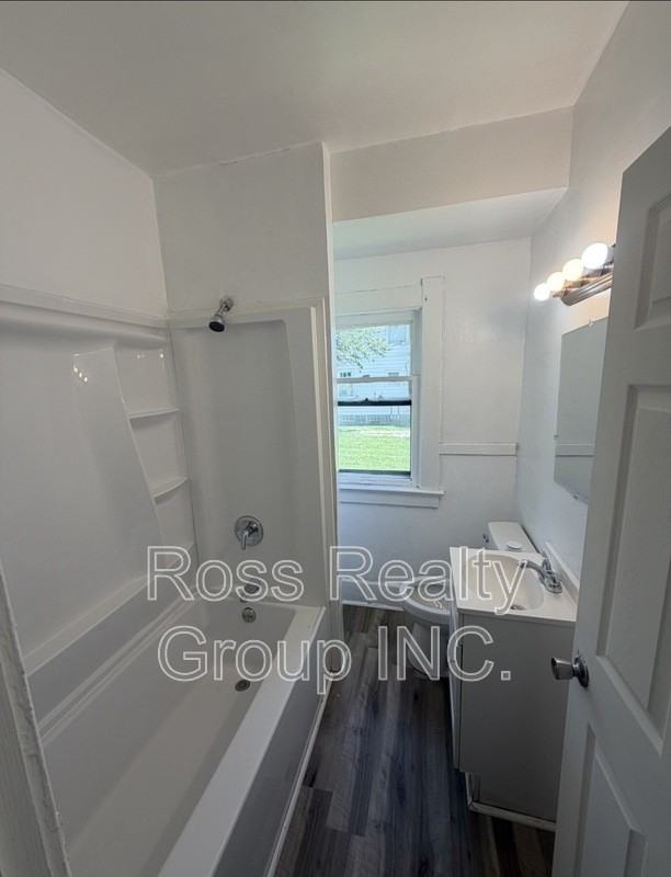 2752 Monroe St - Photo 6 of 8