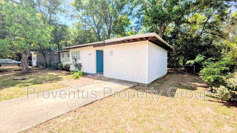 4527 Versailles Dr - Photo 2 of 30