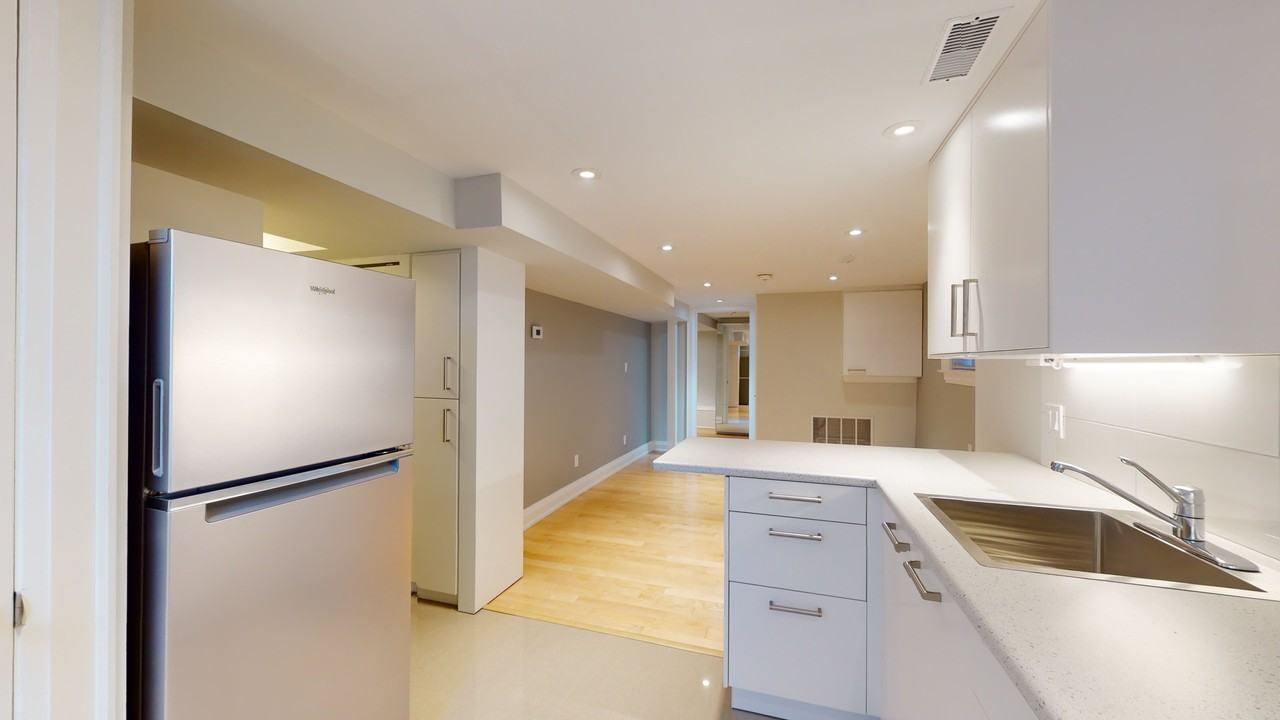 1 Ostend Avenue - Photo 6 of 27