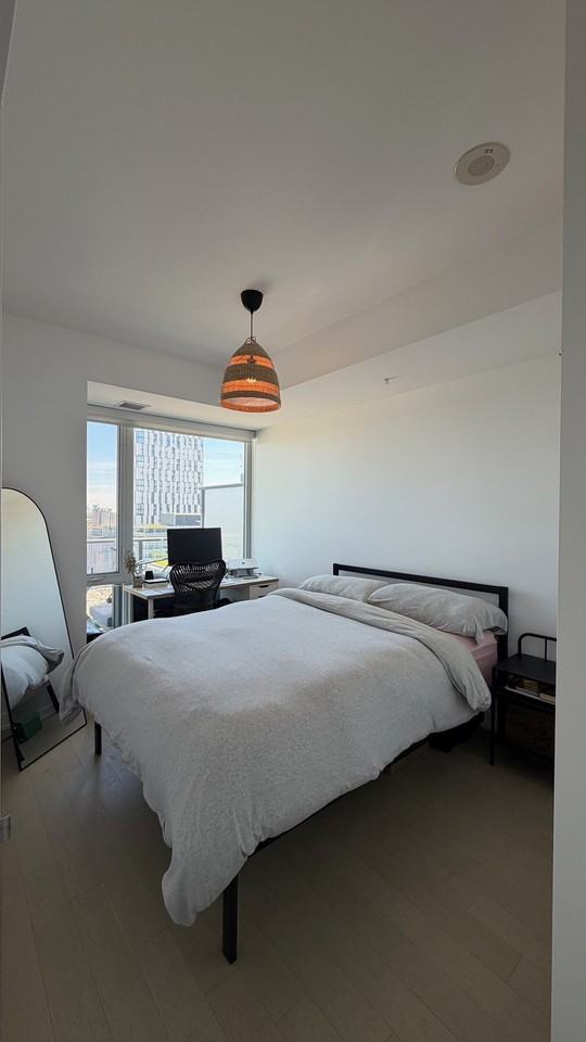 120 Bayview Ave - Photo 6 of 21