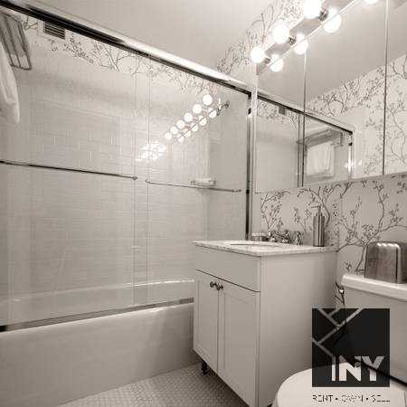 45 William St #2218 - Photo 4 of 4