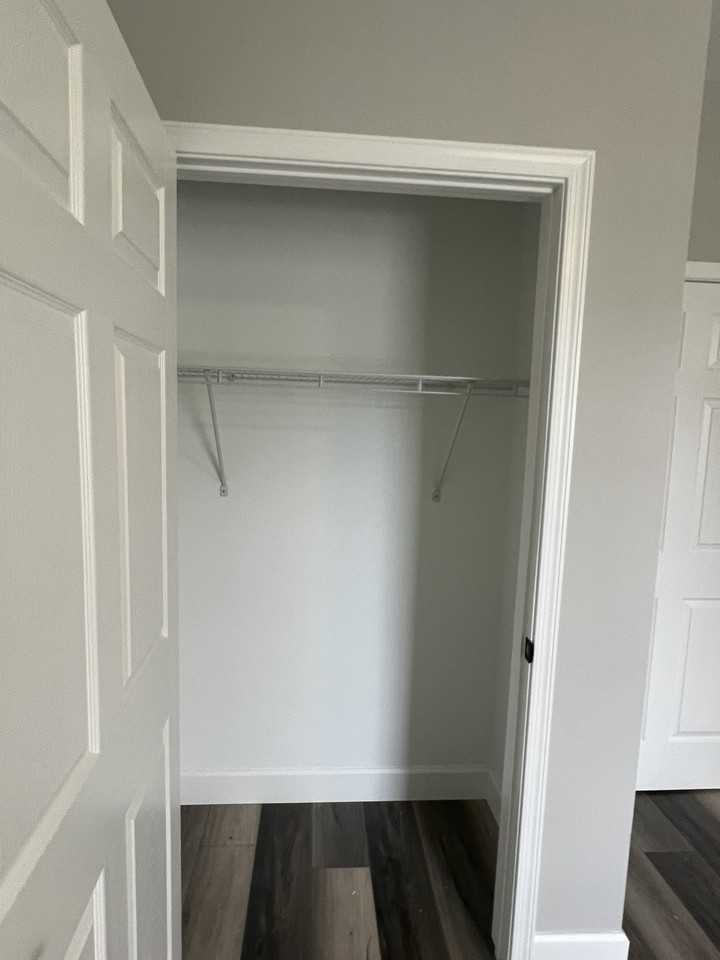 24 South Elm Street - Photo 5 of 10