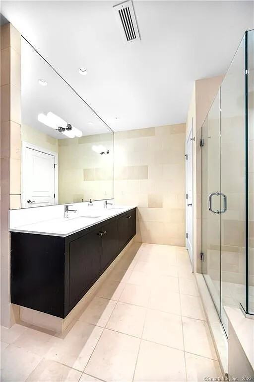 100 Parrott Dr #100 - Photo 3 of 31
