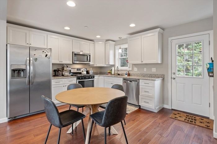 38 Perham St - Photo 2 of 16