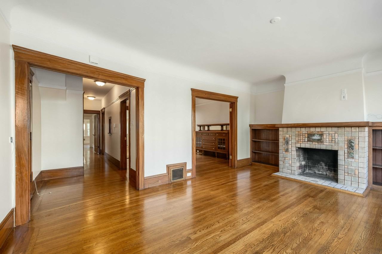 3533 Pierce St - Photo 3 of 18