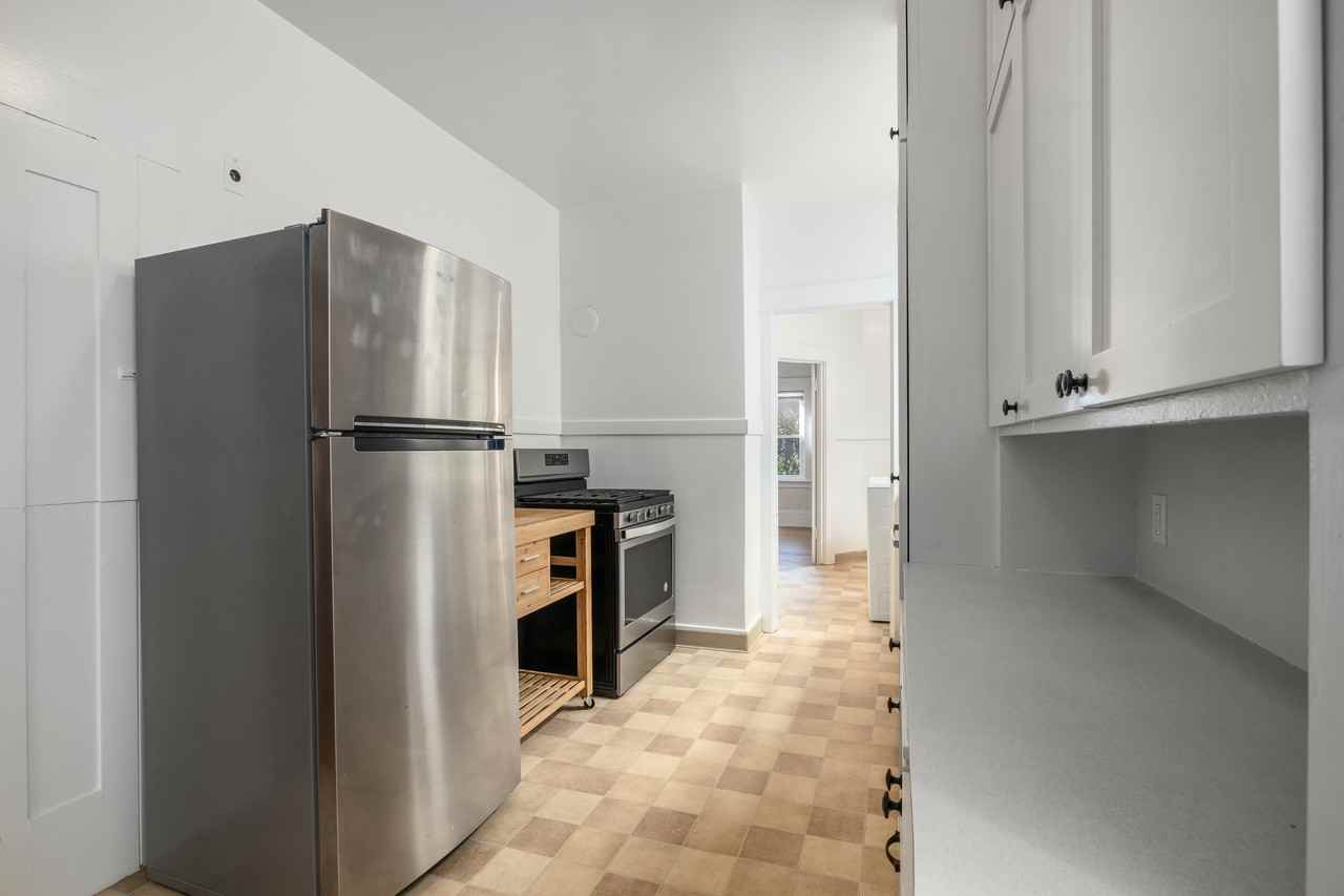 3533 Pierce St - Photo 5 of 18