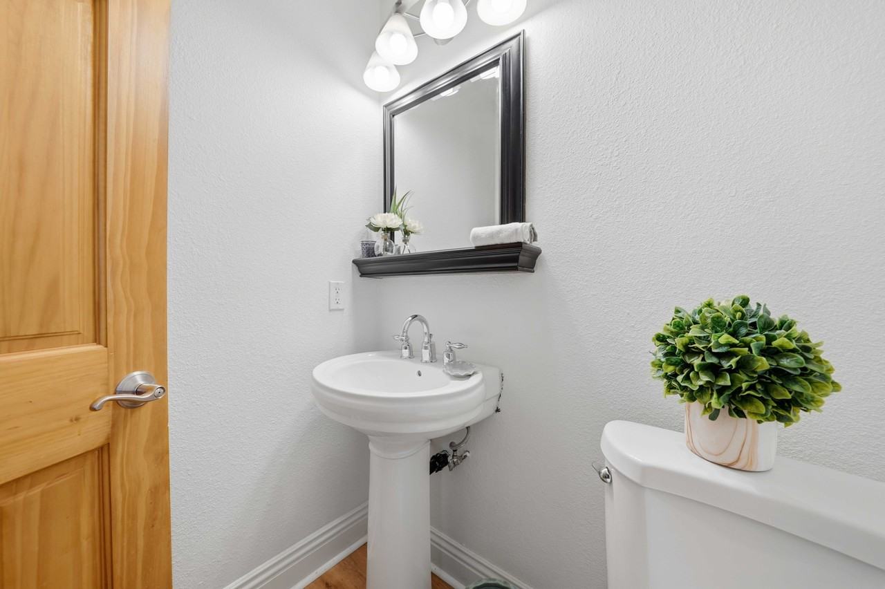 5505 Adelaide Ave #14 - Photo 7 of 26