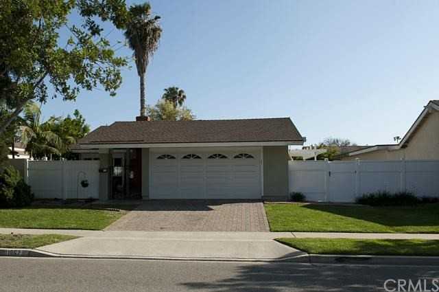 1067 Santa Rosa Ave - Photo 2 of 12