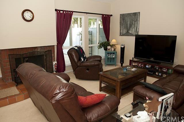 1067 Santa Rosa Ave - Photo 3 of 12