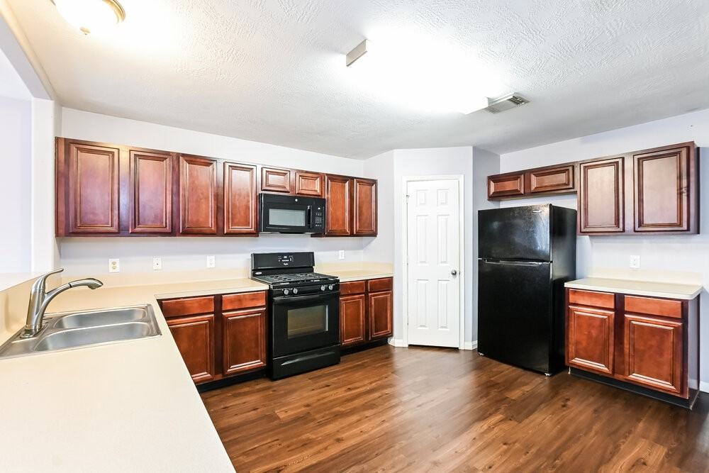 2523 Muscory Dr - Photo 6 of 16