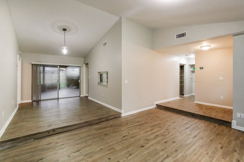3701 Nw 7th Ct - Photo 4 of 16