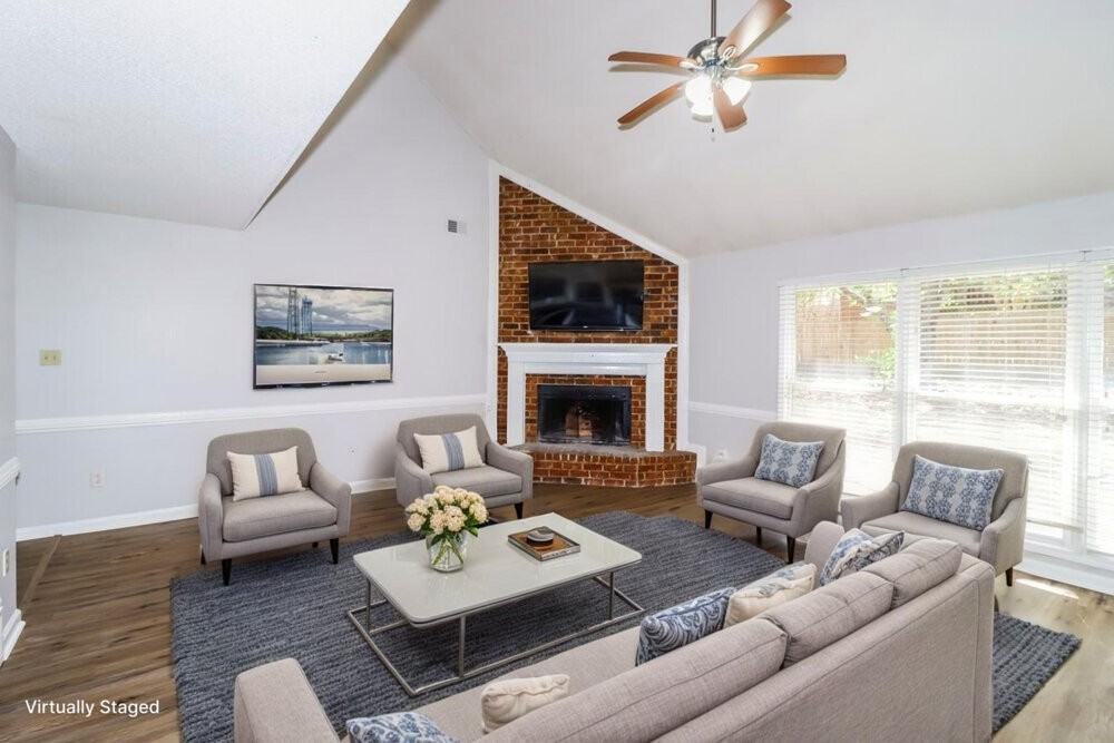 8815 Chimneyrock Blvd - Photo 6 of 20