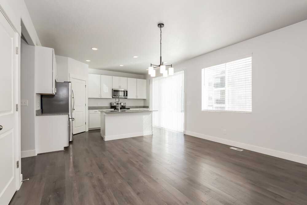 13061 S Acklins Dr - Photo 7 of 18
