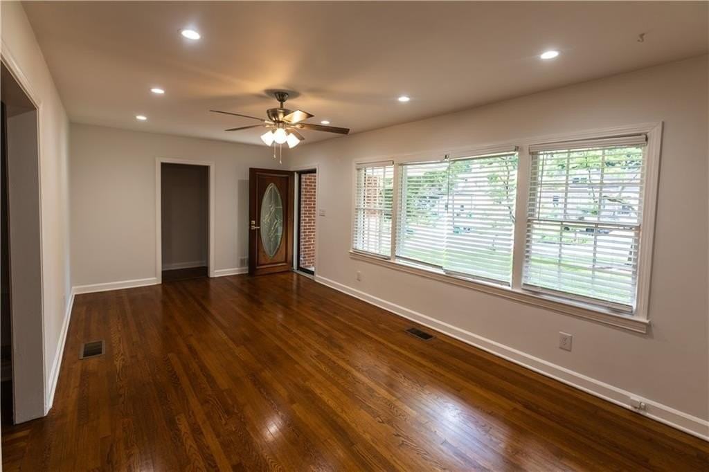1392 Lively Ridge Rd Ne - Photo 5 of 41