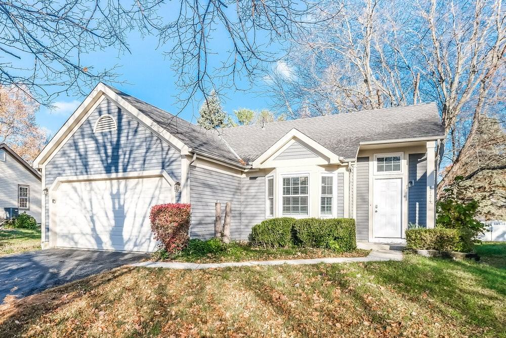 1724 Gardenstone Dr - Photo 3 of 16