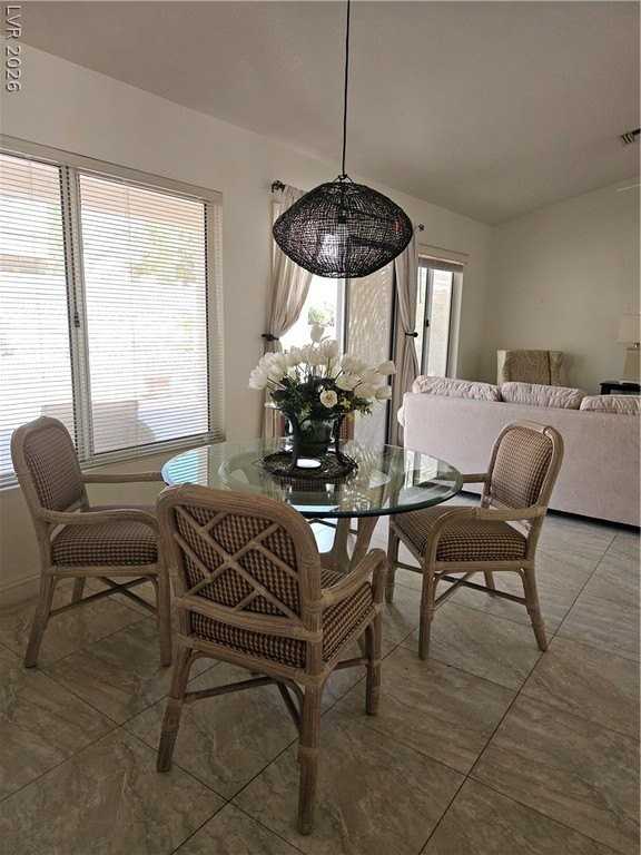 2525 Palmridge Dr - Photo 6 of 19