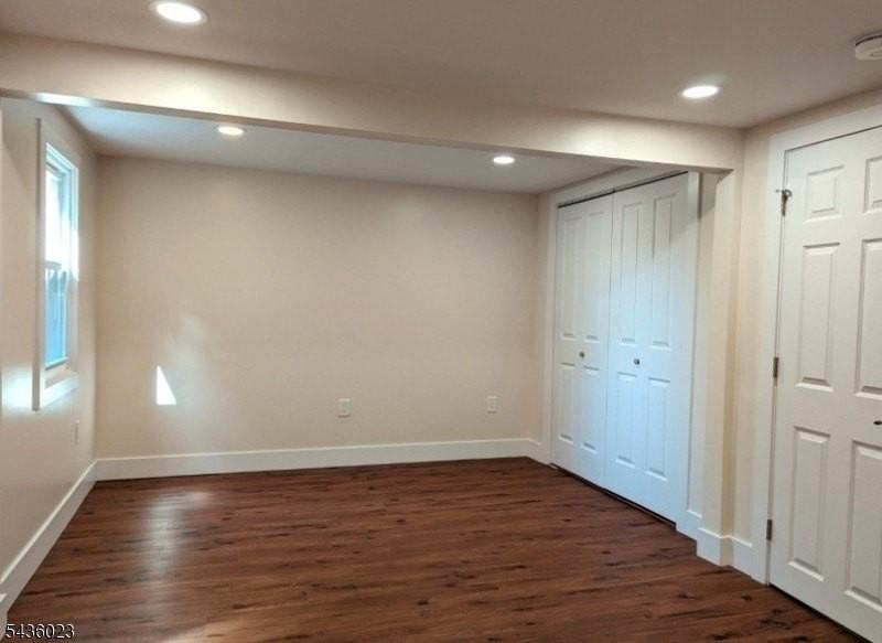 439 Victory Ave - Photo 7 of 22