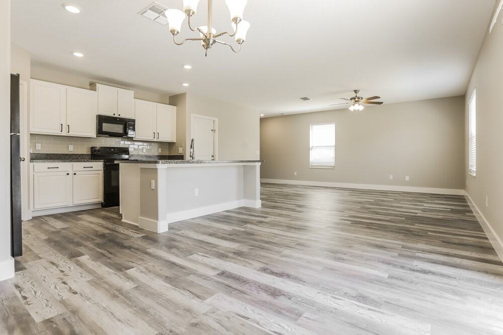 10418 Carloway Hills Dr - Photo 5 of 17