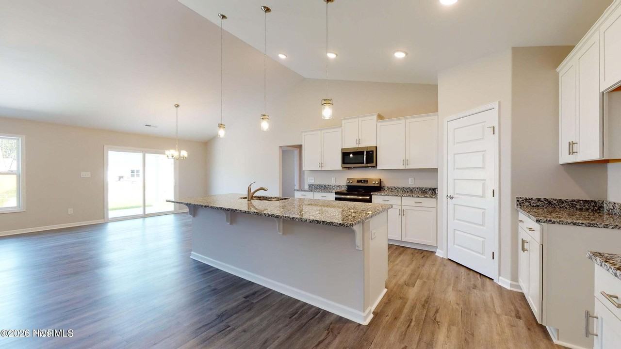 93 Robertson Ln - Photo 2 of 10