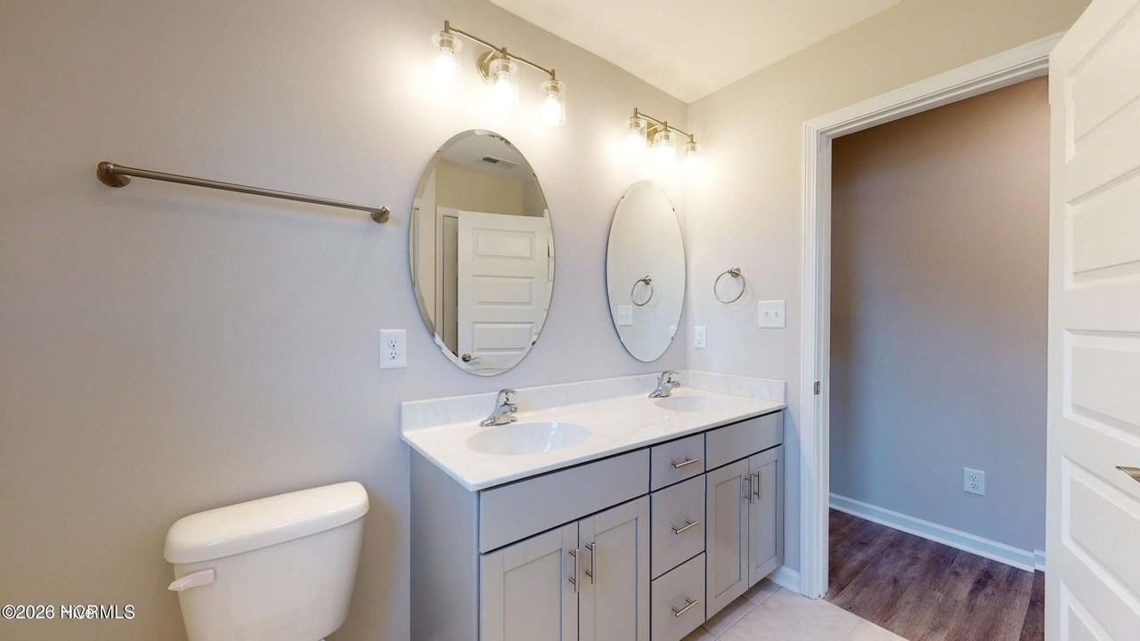 93 Robertson Ln - Photo 7 of 10