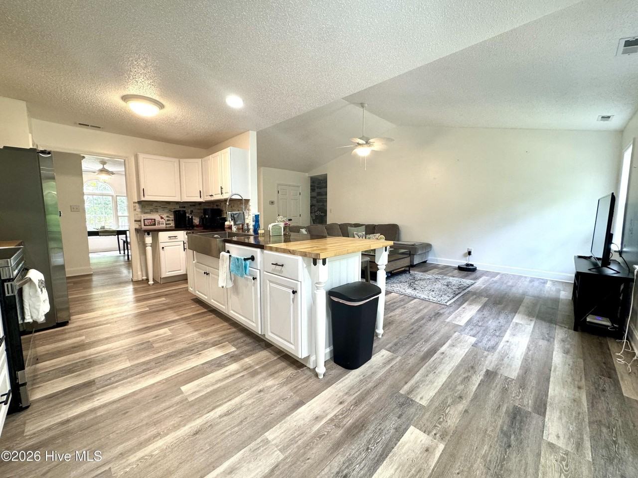 502 Worth Dr - Photo 4 of 8