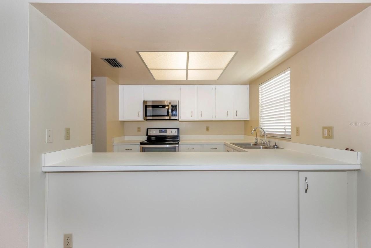 100 S Tremain St #5 - Photo 6 of 42
