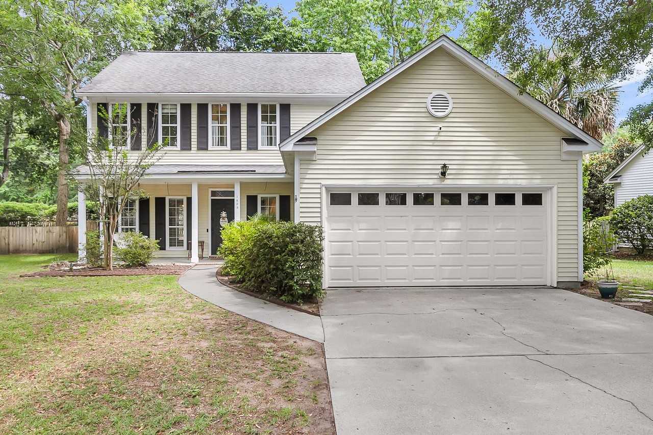 1338 Horseshoe Bnd - Photo 3 of 50