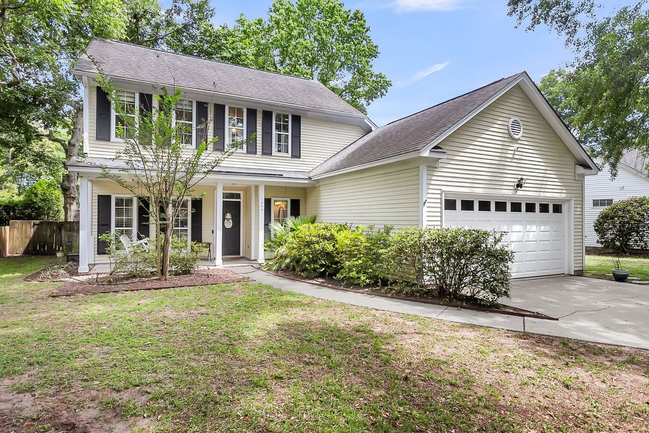 1338 Horseshoe Bnd - Photo 4 of 50