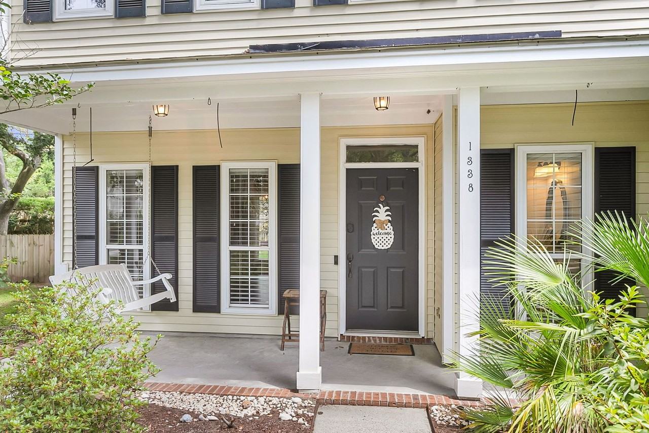 1338 Horseshoe Bnd - Photo 5 of 50