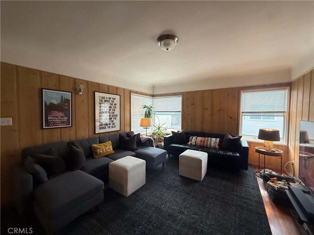 620 Palm Dr - Photo 4 of 18