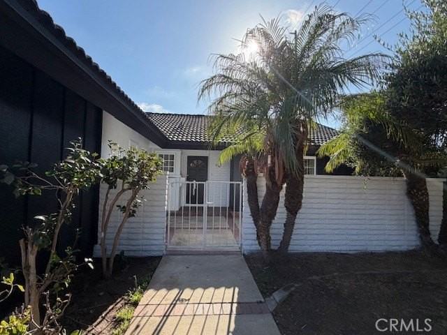 17025 Buttonwood St - Photo 2 of 25