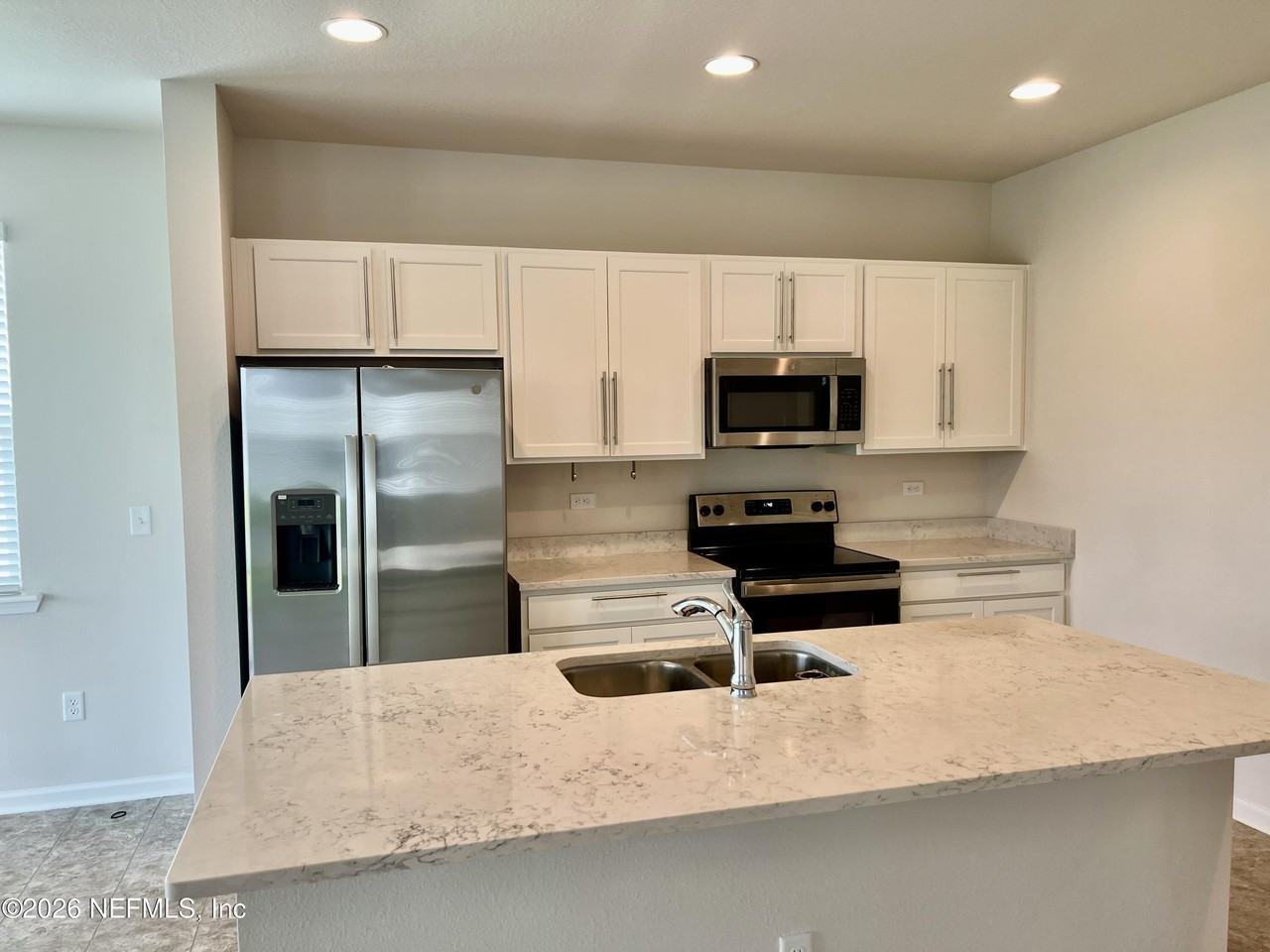 12591 Lake Taylor Ln - Photo 7 of 23